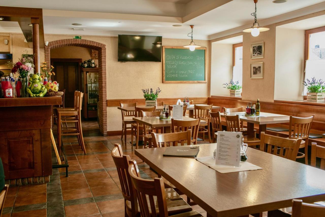 Guesthouse Tursic Vrhnika Dış mekan fotoğraf
