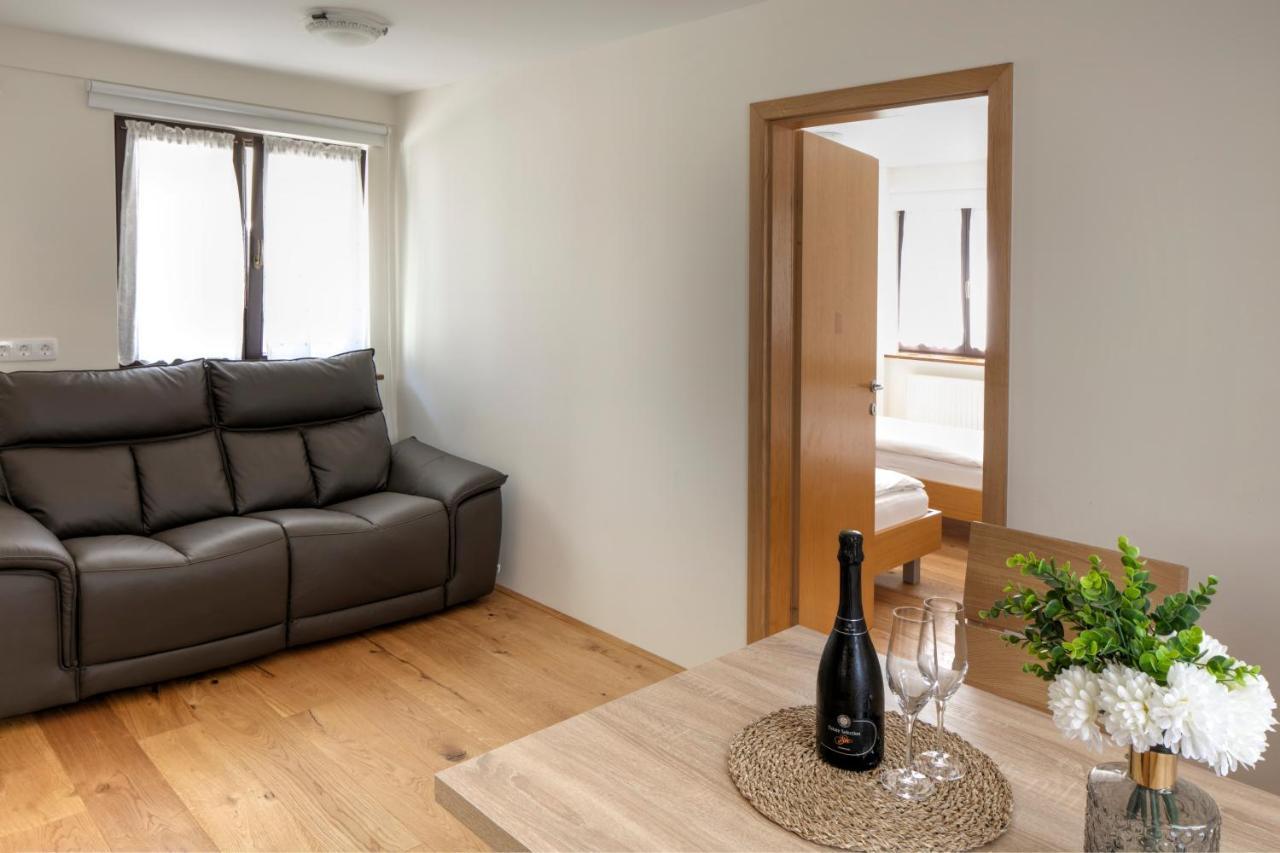 Guesthouse Tursic Vrhnika Dış mekan fotoğraf